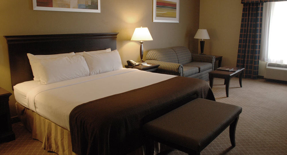 The Plaza Hotel & Suites Winona Exterior photo