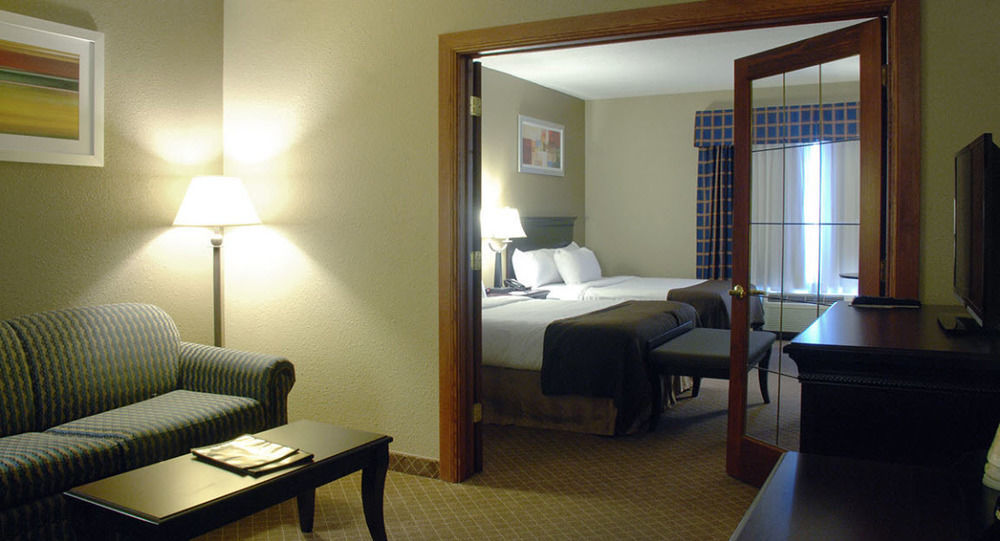 The Plaza Hotel & Suites Winona Exterior photo